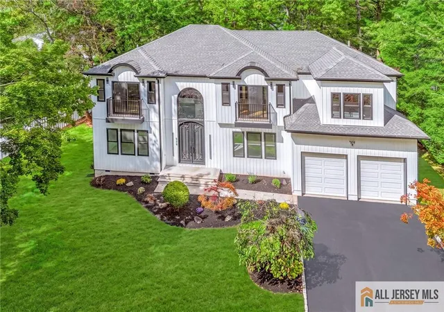 Photo 3 of Single family home for sale at 220 W Locust Ave, Edison, NJ 08820 | MLS# 2770604M | Listing updated on 2026-09-24