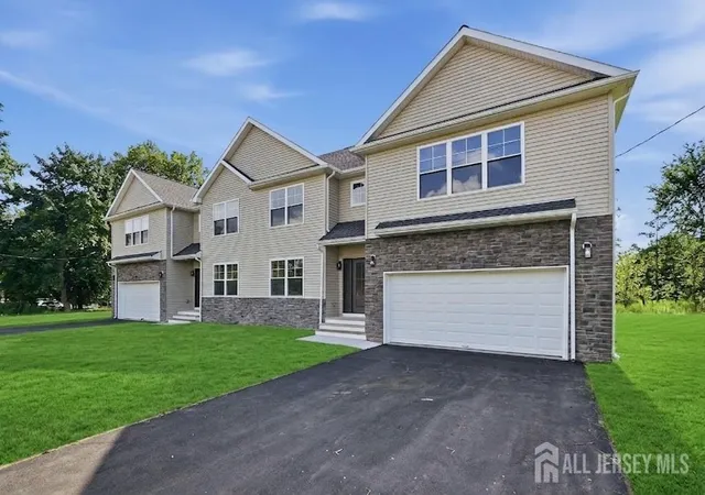 Photo 1 of Single family home for sale at 10 Delar Pkwy #B, Franklin Park, NJ 08823 | MLS# 2617489R | Listing updated on 2026-09-18