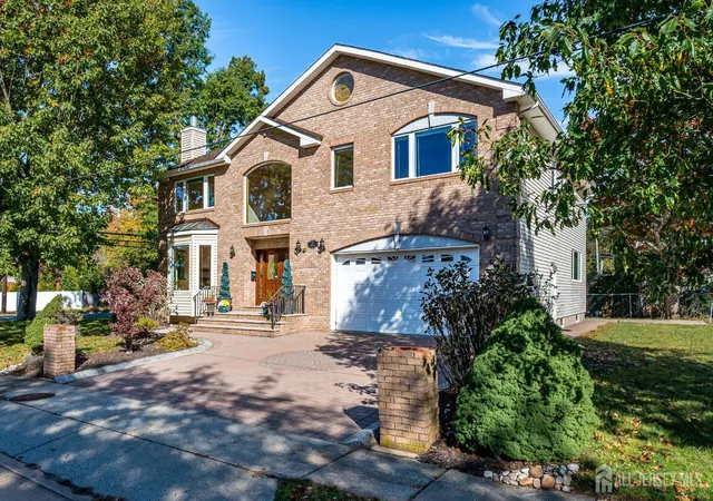Photo 3 of Single family home for sale at 75 Rieder Rd, Edison, NJ 08817 | MLS# 2706757R | Listing updated on 2026-10-24