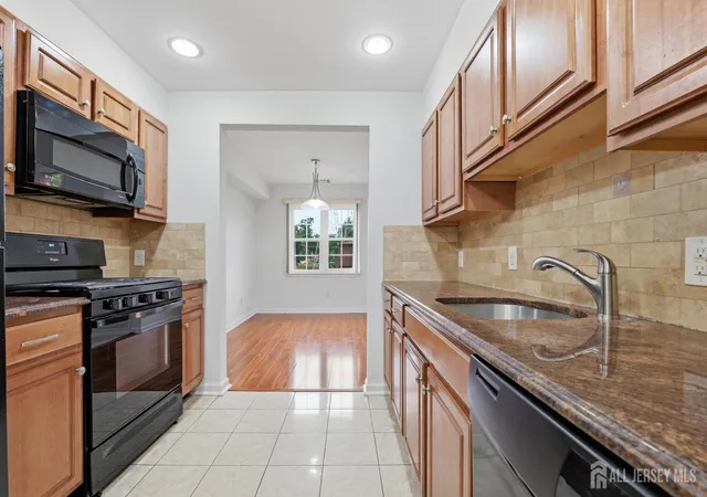 Photo 3 of Condo for sale at 191 C Sierra Ct, Woodbridge, NJ 07095 | MLS# 2704203R | Listing updated on 2026-10-05