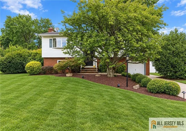 Photo 3 of Single family home for sale at 18 Lincoln Ave, East Brunswick, NJ 08816 | MLS# 2770566M | Listing updated on 2026-09-24