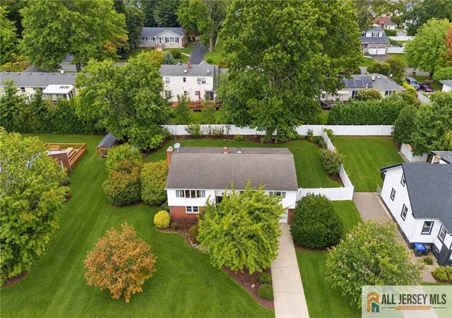 Photo 4 of Single family home for sale at 18 Lincoln Ave, East Brunswick, NJ 08816 | MLS# 2770566M | Listing updated on 2026-09-24