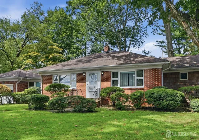 Photo 3 of Single family home for sale at 23 Glendale Dr, Freehold, NJ 07728 | MLS# 2704105R | Listing updated on 2026-09-17