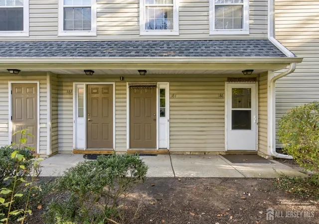 Photo 1 of Townhouse for sale at 184 Prestwick Way, Edison, NJ 08820 | MLS# 2707035R | Listing updated on 2026-10-29