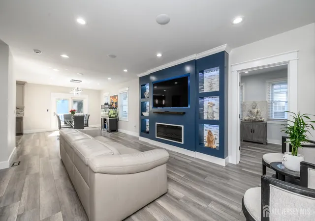 Photo 3 of Single family home for sale at 280 Van Nostrand Ave, Englewood, NJ 07631 | MLS# 2704097R | Listing updated on 2026-09-17