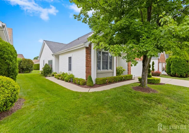 Photo 3 of Single family home for sale at 6 Westboro Ln, Monroe Township, NJ 08831 | MLS# 2703179R | Listing updated on 2026-09-14