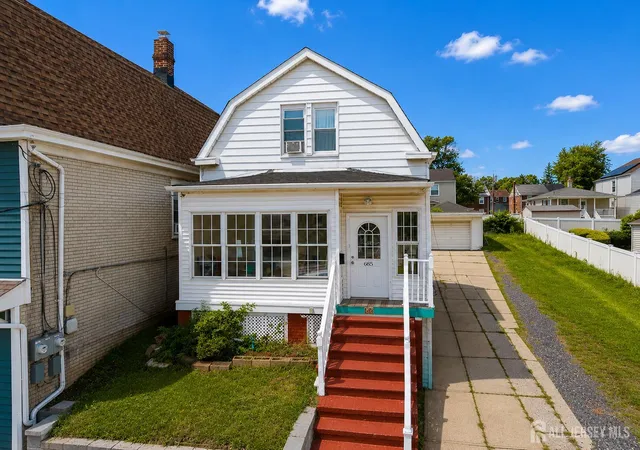 Single family home for sale at 685 Raritan Ave, Perth Amboy, NJ 08861 | MLS# 2704048R
