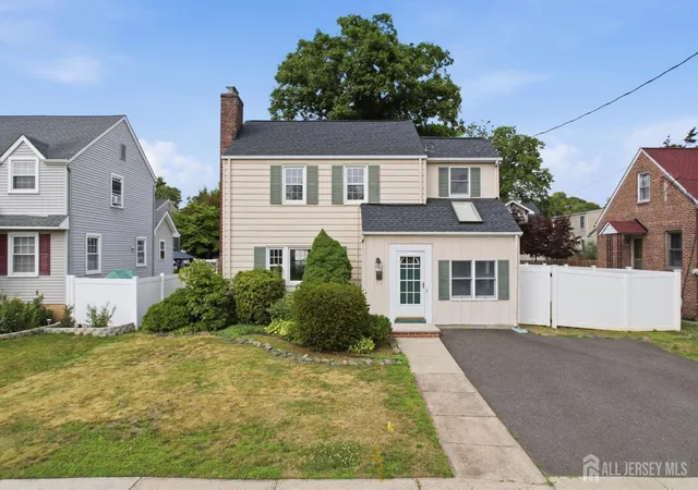 Photo 1 of Single family home for sale at 326 Melrose Ave, Middlesex, NJ 08846 | MLS# 2704028R | Listing updated on 2026-09-08