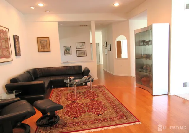 Photo 3 of Single family home for sale at 308 Valencia Dr, Monroe Township, NJ 08831 | MLS# 2703875R | Listing updated on 2026-09-27