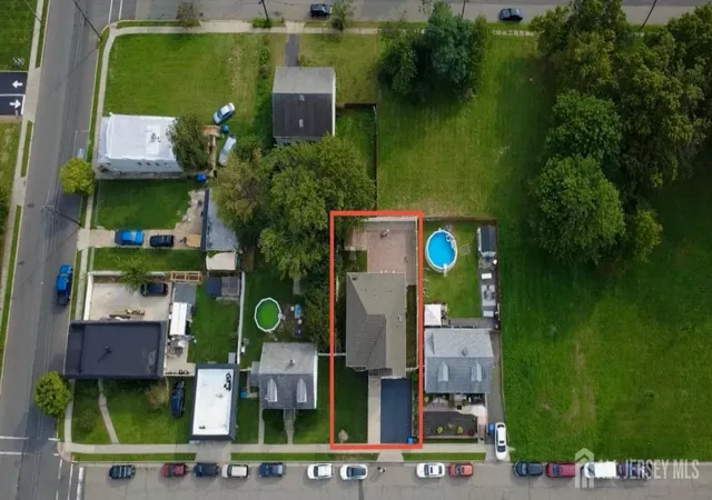 Photo 3 of Single family home for sale at 34 4th Street, Port Reading, NJ 07064 | MLS# 2703680R | Listing updated on 2026-09-29