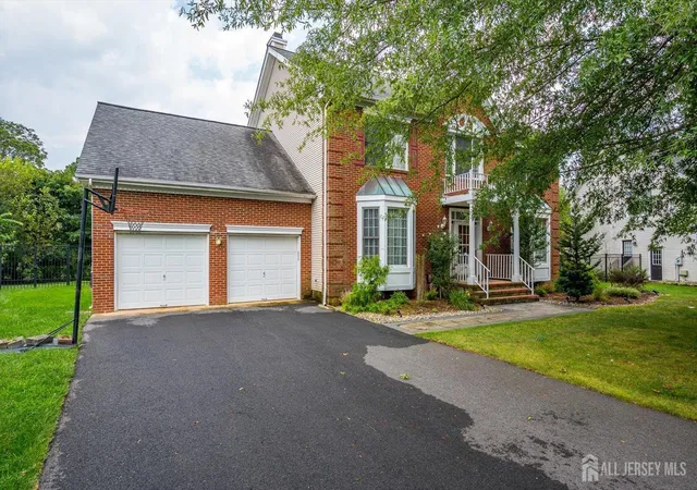Photo 4 of Single family home for sale at 8 Mcbride Way, Bridgewater, NJ 08807 | MLS# 2703824R | Listing updated on 2026-09-12