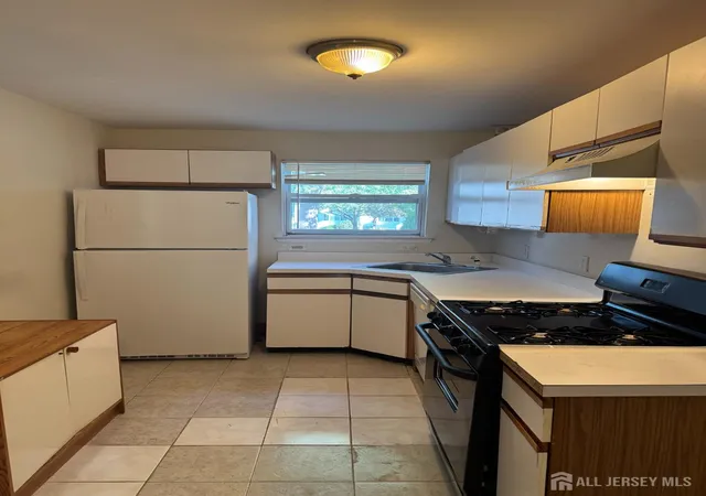 Photo 1 of Condo for sale at 222 Bexley Ln, Piscataway, NJ 08854 | MLS# 2706208R | Listing updated on 2026-10-14