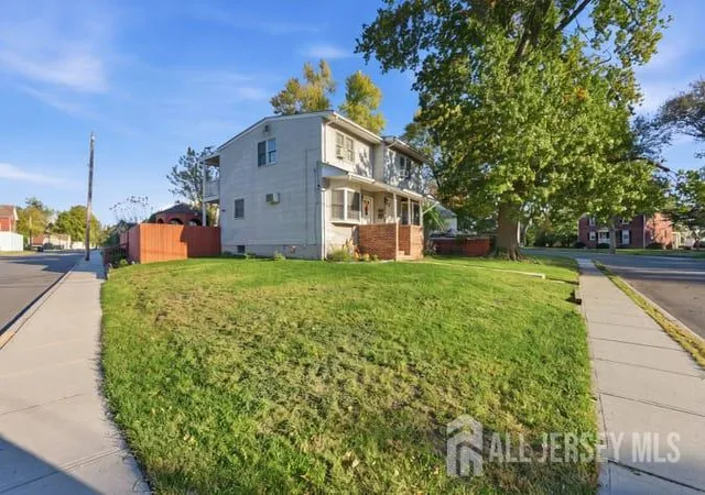 Photo 1 of House for sale at 2 Keegan Pl, Sayreville, NJ 08872 | MLS# 2706892R | Listing updated on 2026-10-27