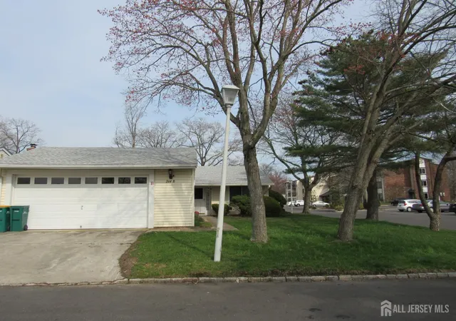 Photo 3 of Condo for sale at 264 B Crosse Dr, Monroe Township, NJ 08831 | MLS# 2704242R | Listing updated on 2026-09-24