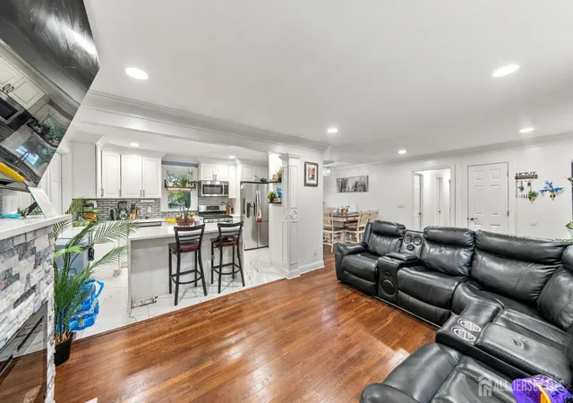 Photo 2 of Single family home for sale at 929 Franklin Ave, South Plainfield, NJ 07080 | MLS# 2706758R | Listing updated on 2026-10-25