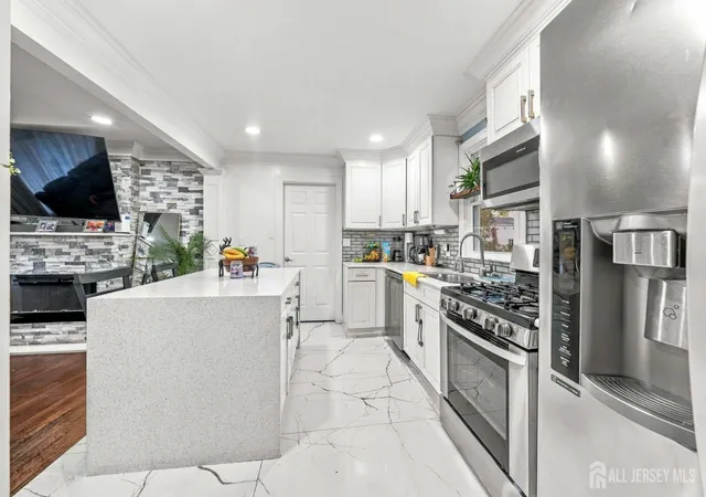 Photo 4 of Single family home for sale at 929 Franklin Ave, South Plainfield, NJ 07080 | MLS# 2706758R | Listing updated on 2026-10-25