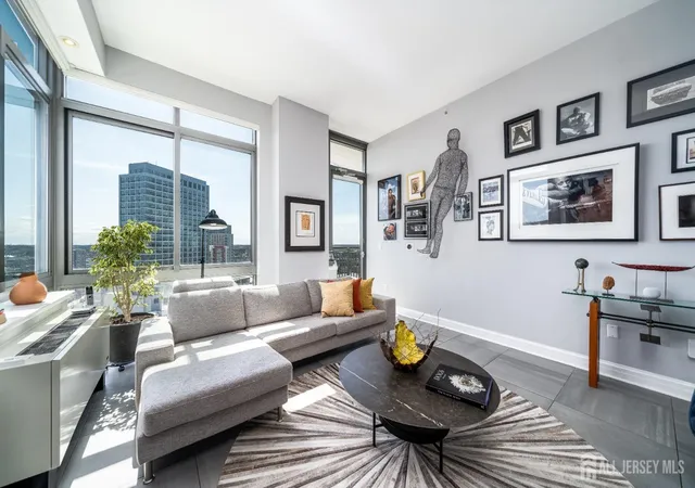 Photo 4 of Condo for sale at 1 Spring St #1502, New Brunswick, NJ 08901 | MLS# 2704062R | Listing updated on 2026-09-29