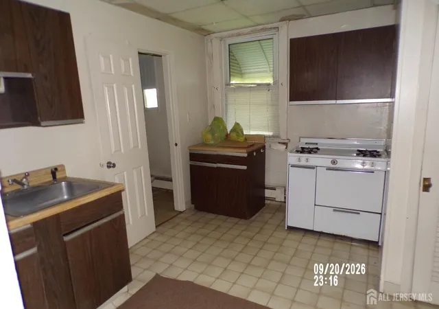 Photo 4 of Single family home for sale at 91 4th Street, Port Reading, NJ 07064 | MLS# 2704913R | Listing updated on 2026-09-29