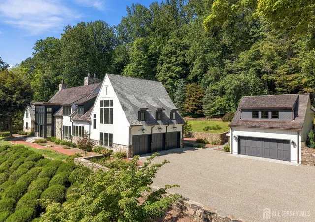 Photo 2 of Single family home for sale at 171 Campbell Road Road, Bernardsville, NJ 07924 | MLS# 2703216R | Listing updated on 2026-09-29