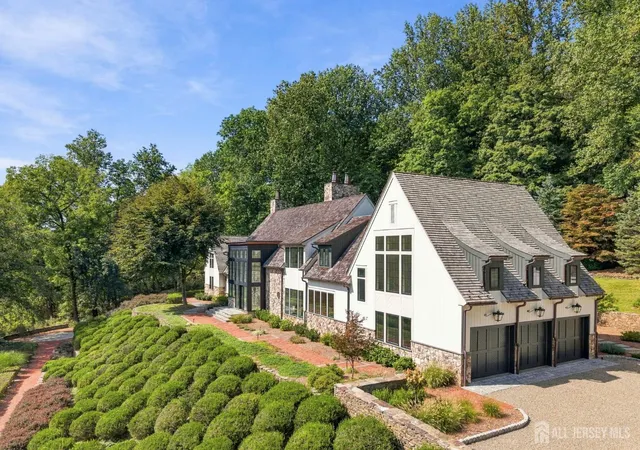 Photo 3 of Single family home for sale at 171 Campbell Road Road, Bernardsville, NJ 07924 | MLS# 2703216R | Listing updated on 2026-09-29