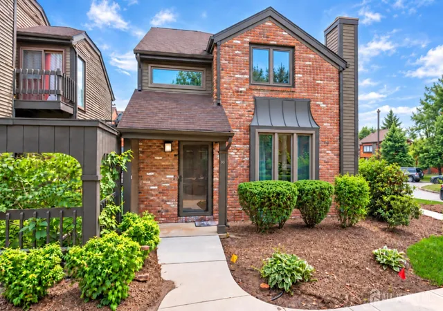Photo 1 of Townhouse for sale at 93 Riverbend Dr, North Brunswick, NJ 08902 | MLS# 2704561R | Listing updated on 2026-09-25