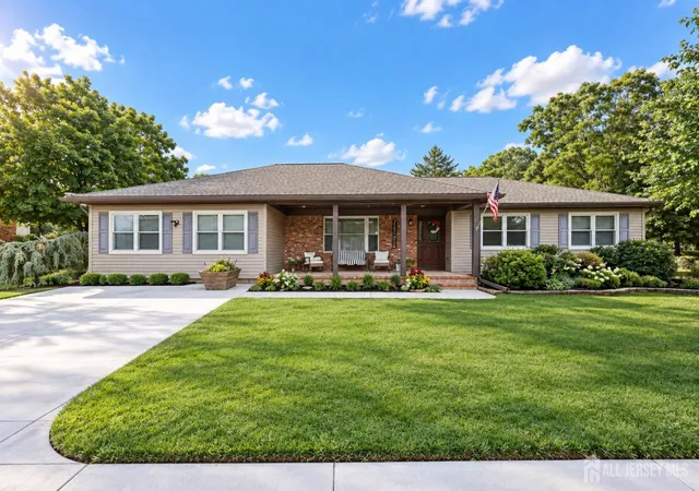 Photo 1 of Single family home for sale at 987 Bennetts Mills Rd, Jackson, NJ 08527 | MLS# 2704490R | Listing updated on 2026-09-14