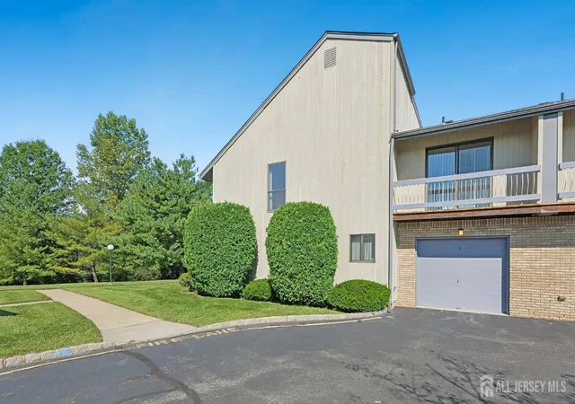 Photo 36 of Townhouse for sale at 9 Brook St, Somerset, NJ 08873 | MLS# 2704321R | Listing updated on 2026-09-17