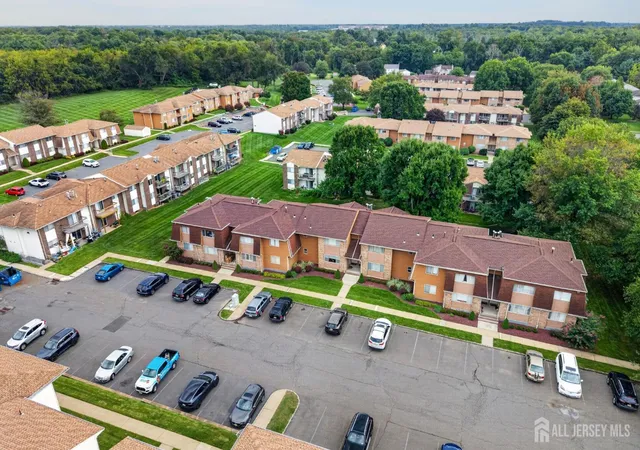 Photo 3 of Condo for sale at 207 Mandon Ct, Princeton, NJ 08540 | MLS# 2704597R | Listing updated on 2026-09-18