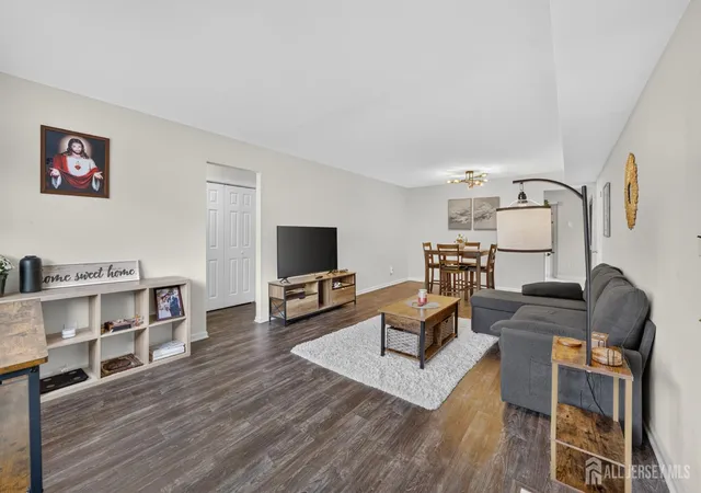 Photo 3 of Condo for sale at 207 Mandon Ct, Princeton, NJ 08540 | MLS# 2704597R | Listing updated on 2026-09-18