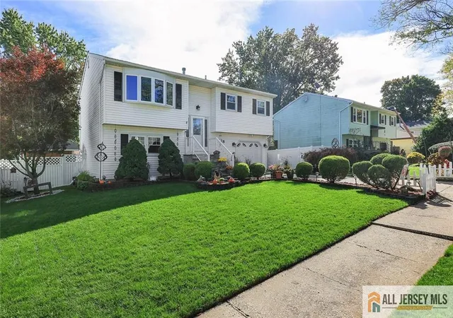 Photo 1 of Single family home for sale at 18 Westinghouse St, Metuchen, NJ 08840 | MLS# 2770829M | Listing updated on 2026-10-27
