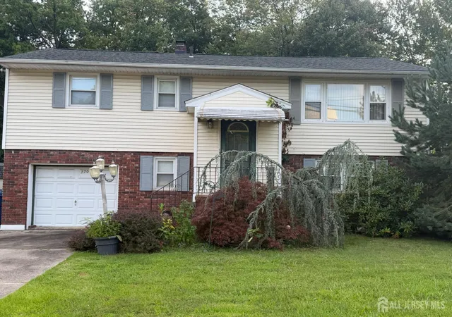 Photo 1 of Single family home for sale at 770 N Adams Ln, North Brunswick, NJ 08902 | MLS# 2703992R | Listing updated on 2026-09-25