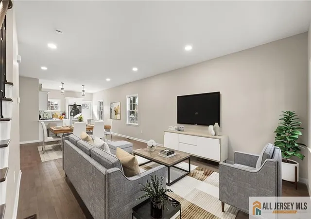 Photo 3 of Single family home for sale at 32 West St, Bordentown City, NJ 08505 | MLS# 2770827M | Listing updated on 2026-10-26