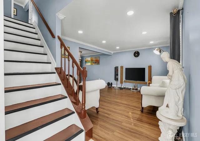 Photo 3 of Single family home for sale at 907 Mer Edinburg Rd, Hamilton, NJ 08690 | MLS# 2703717R | Listing updated on 2026-09-12