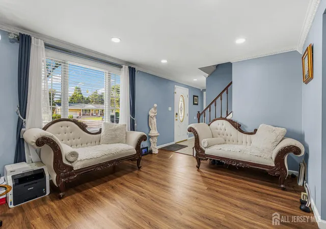 Photo 4 of Single family home for sale at 907 Mer Edinburg Rd, Hamilton, NJ 08690 | MLS# 2703717R | Listing updated on 2026-09-12