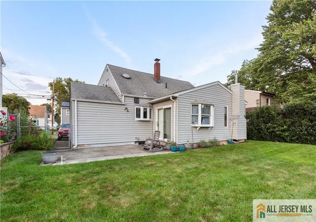 Photo 4 of Single family home for sale at 73 Birchwood Ter, Clifton, NJ 07012 | MLS# 2770485M | Listing updated on 2026-09-19