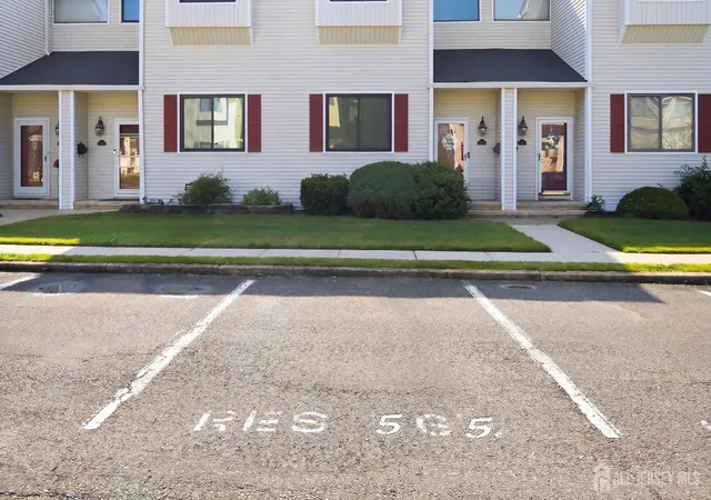 Photo 28 of Townhouse for sale at 565 Clubhouse Dr, Middletown, NJ 07748 | MLS# 2704071R | Listing updated on 2026-09-08