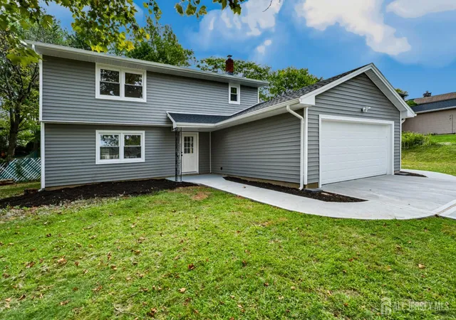 Photo 3 of Single family home for sale at 12 Villanova Rd, Parlin, NJ 08859 | MLS# 2704786R | Listing updated on 2026-10-07