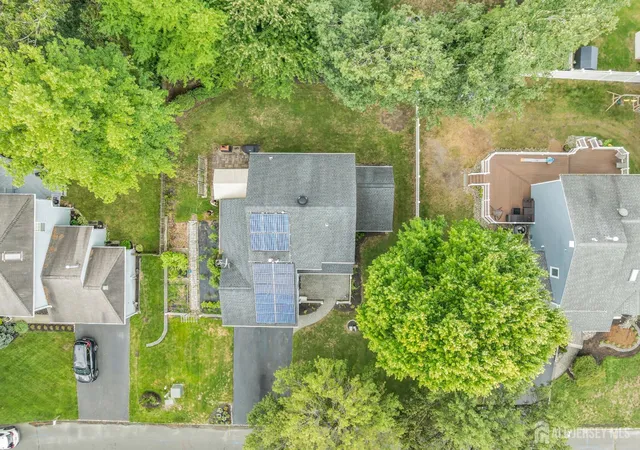 Photo 3 of Single family home for sale at 10 Metedeconk Rd, Howell, NJ 07731 | MLS# 2704258R | Listing updated on 2026-09-10