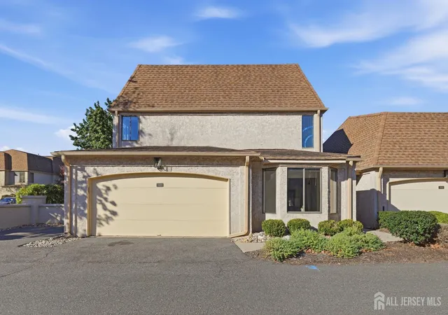 Photo 1 of Townhouse for sale at 17 Park Gate Dr, Edison, NJ 08820 | MLS# 2707005R | Listing updated on 2026-10-28