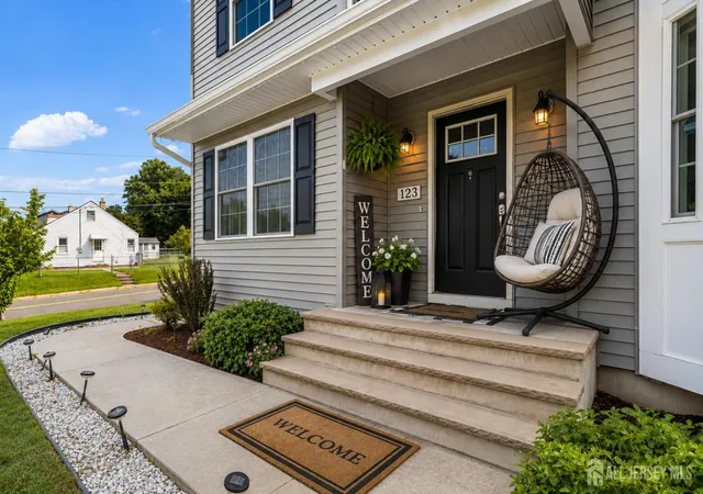 Photo 2 of Single family home for sale at 586 Dial Ave, Piscataway, NJ 08854 | MLS# 2703715R | Listing updated on 2026-09-18