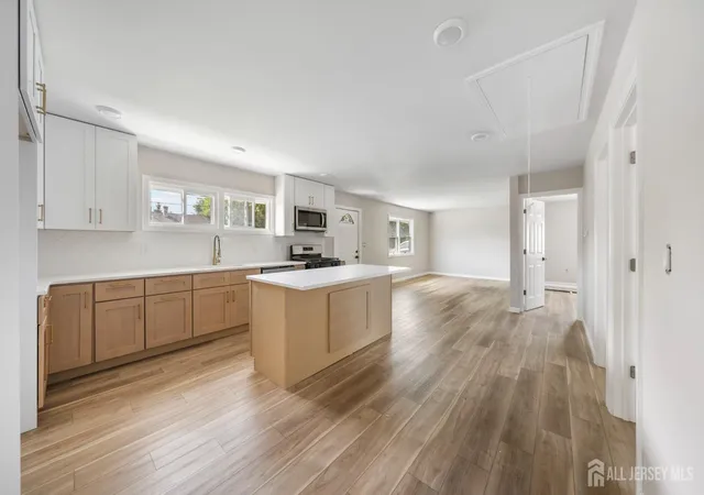 Photo 3 of Single family home for sale at 36 Charles Ter, Piscataway, NJ 08854 | MLS# 2704047R | Listing updated on 2026-09-22