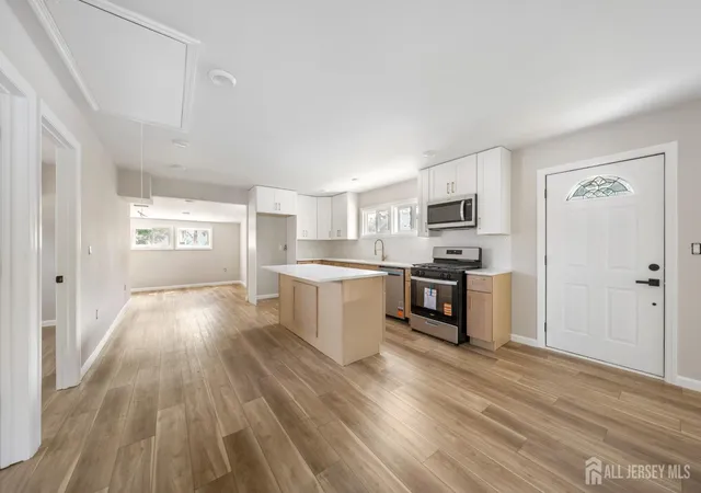Photo 4 of Single family home for sale at 36 Charles Ter, Piscataway, NJ 08854 | MLS# 2704047R | Listing updated on 2026-09-22