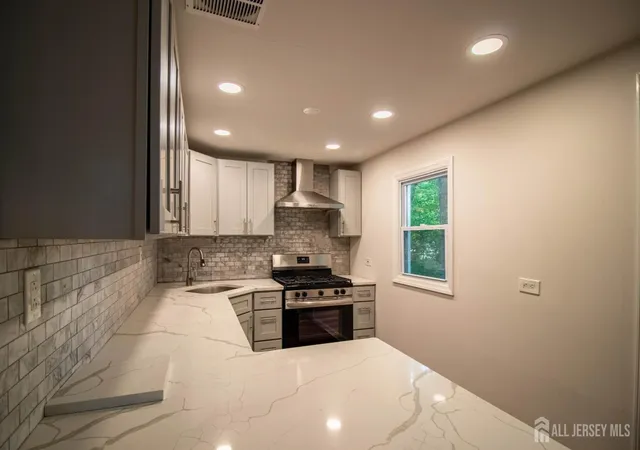 Photo 4 of Manufactured home for sale at 21 Keats Rd, North Brunswick, NJ 08902 | MLS# 2704883R | Listing updated on 2026-09-25