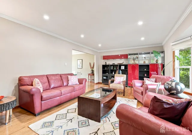 Photo 3 of Single family home for sale at 19 Ballo Pl, Edison, NJ 08820 | MLS# 2704115R | Listing updated on 2026-09-24