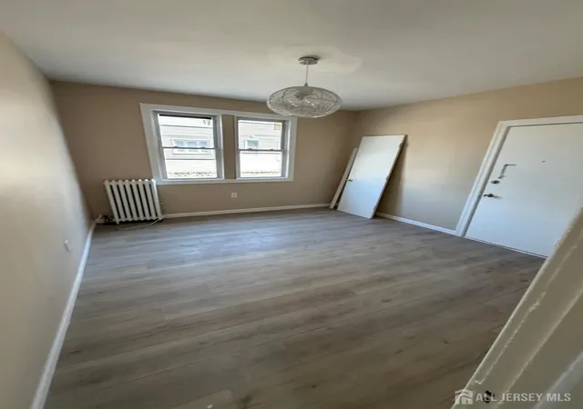 Listing Photo 4 - Condo for sale in building located at 924 Monroe Ave, Elizabeth, NJ 07201