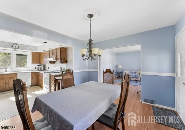 Photo 3 of Single family home for sale at 147 Robert Pl, South Plainfield, NJ 07080 | MLS# 2706812R | Listing updated on 2026-10-27