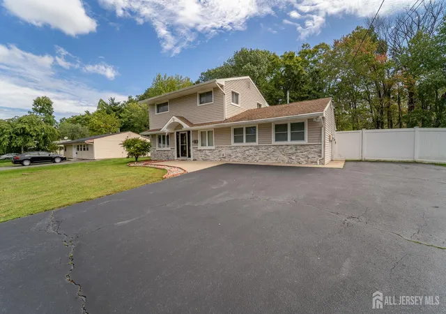Photo 2 of Single family home for sale at 80 Stillwell Rd, Kendall Park, NJ 08824 | MLS# 2704835R | Listing updated on 2026-09-29