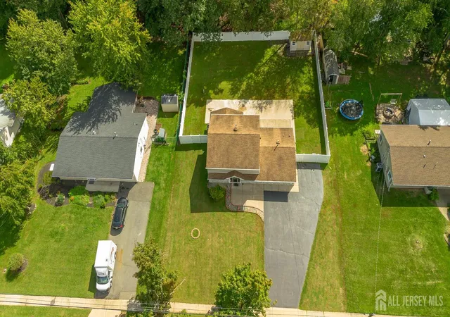 Photo 4 of Single family home for sale at 80 Stillwell Rd, Kendall Park, NJ 08824 | MLS# 2704835R | Listing updated on 2026-09-29
