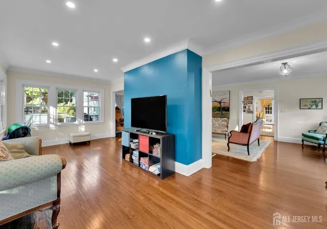 Photo 3 of Single family home for sale at 833 Salem Ave, Hillside, NJ 07205 | MLS# 2703749R | Listing updated on 2026-09-09
