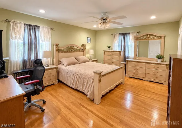 Photo 1 of Single family home for sale at 115 Crampton Ave, Woodbridge Proper, NJ 07095 | MLS# 2706970R | Listing updated on 2026-10-28